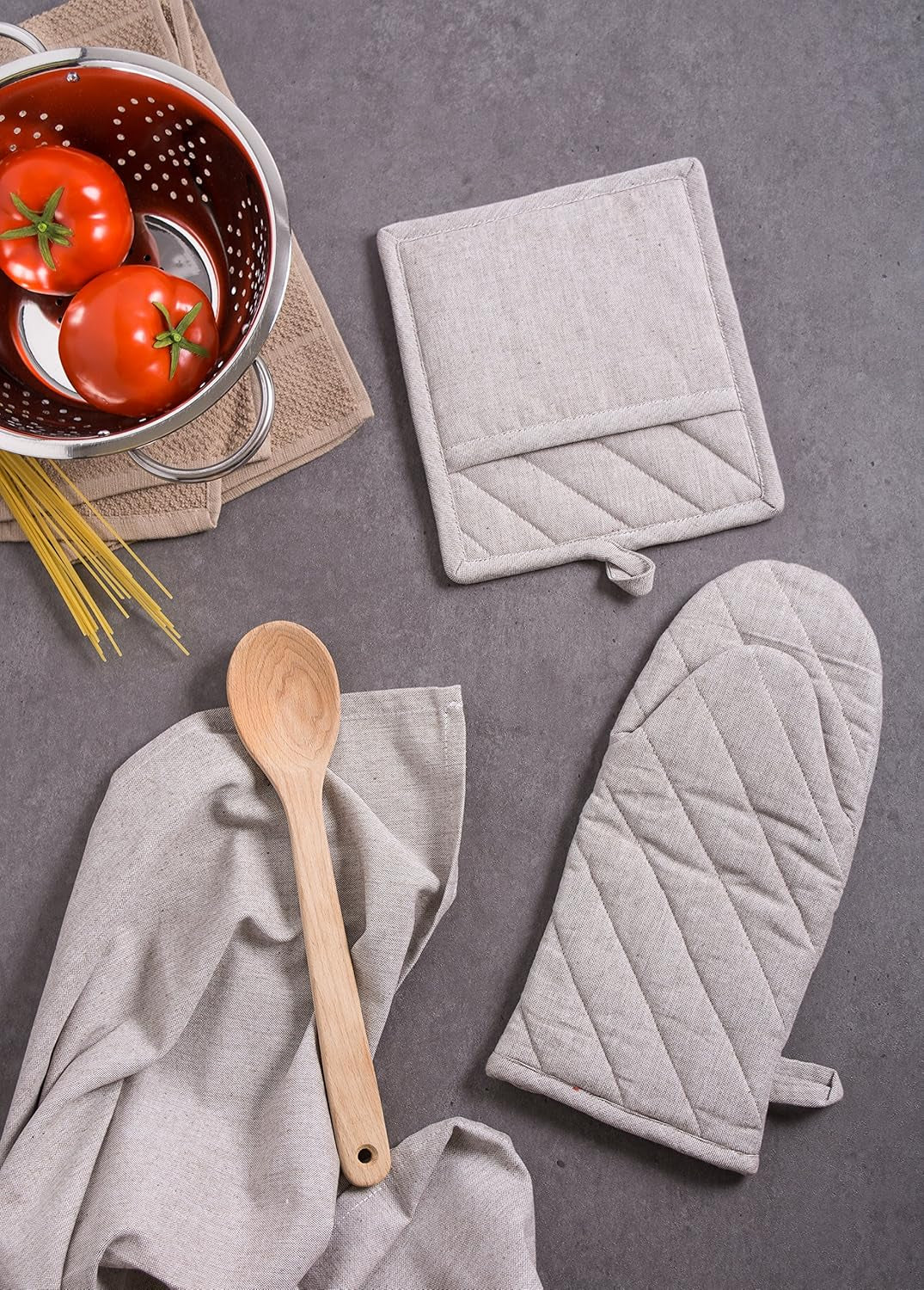 100% Cotton Solid Chambray Kitchen Set, Potholders, Stone, 2 Piece